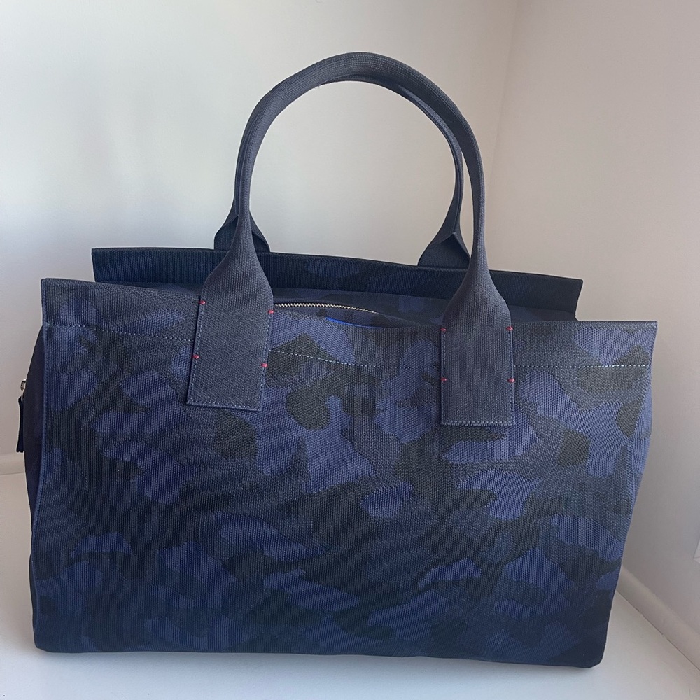 Rothy's • The Weekender Tote • Camo